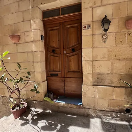 Three * Birgu